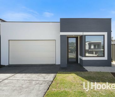 Modern, Low Maintenance Home! - Photo 6