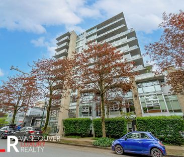Condo in Vancouver West Side, BC - Photo 2