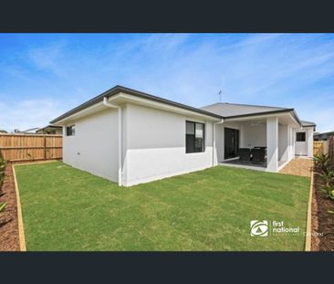 SIMPLEY STUNNING HOME with DUCTED AIR-CONDTIONING - RENT INCREASING... - Photo 3