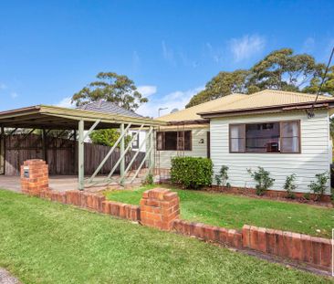 Charming Three Bedroom Home In Central Location - Photo 4