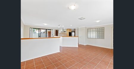 Spacious 3-Bedroom Home with Chef’s Kitchen in Prime Locatio - Photo 2