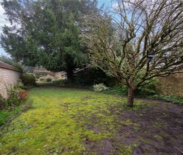 4 bedroom detached house to rent - Photo 2