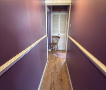 One bedroom Ground Floor Flat close to Ilford station- £1550 - Photo 2