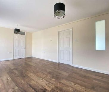 Winklebury, Basingstoke, RG23 - Photo 2