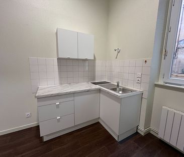 Location Appartement 1 pièce 31m² - Photo 2