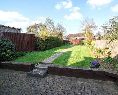 1 bedroom in a house share to rent - Photo 5