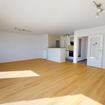 Appartement te huur - Photo 1