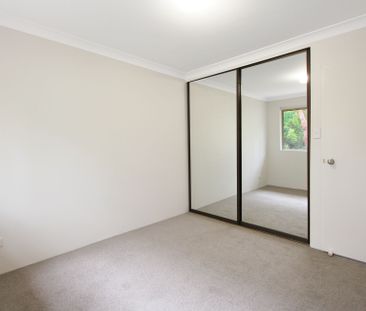NEWLY RENOVATED TWO BEDROOM TOWNHOUSE - Photo 2