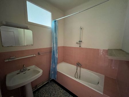 Location Appartement 3 pièces 65m² - Photo 5