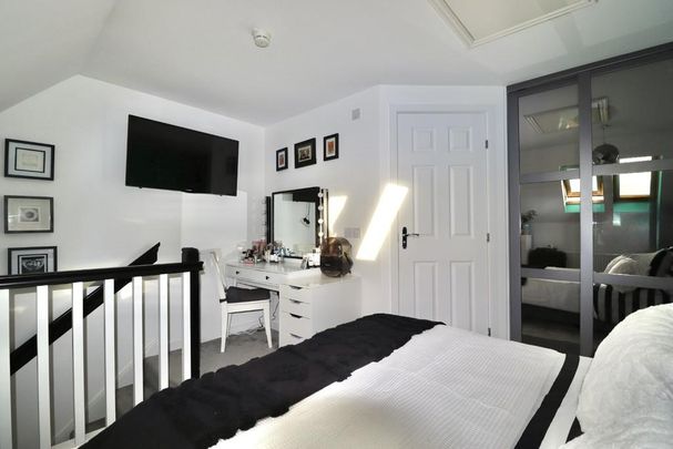 3 bedroom terraced house to rent - Photo 1