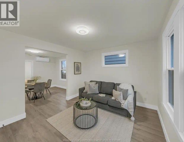 545 Cameron Unit# 6 — 2 Bedroom - Photo 1