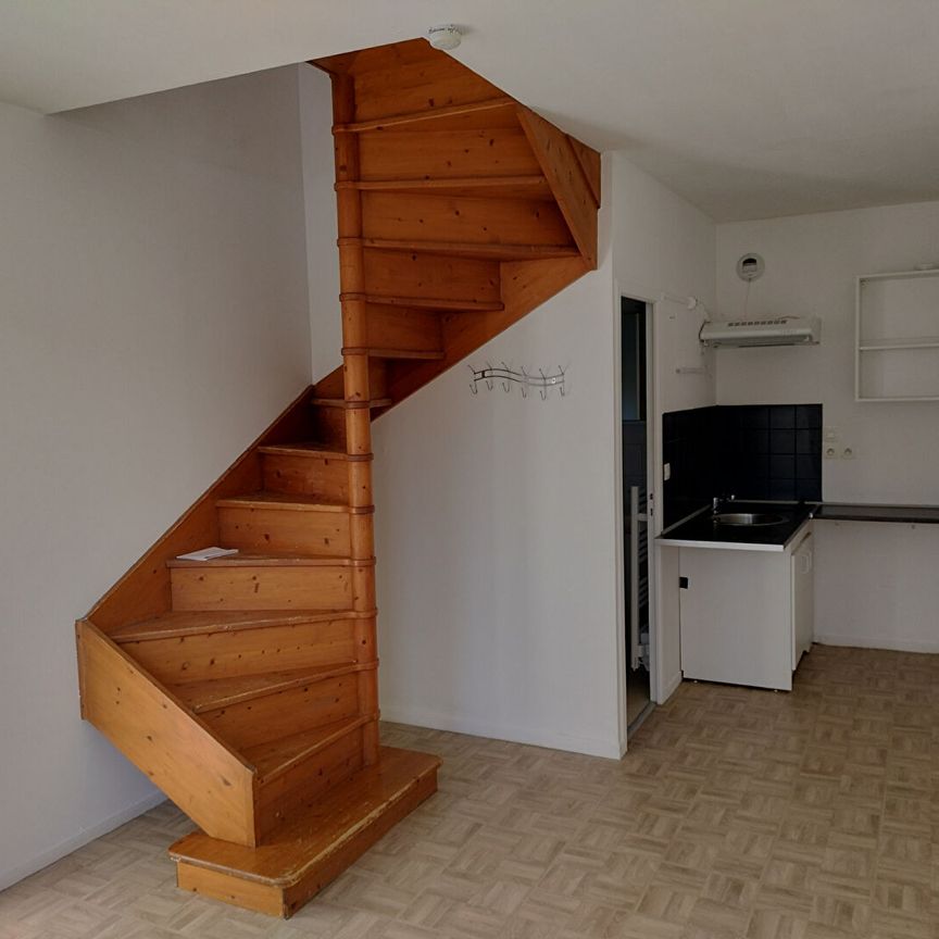 T2 EN DUPLEX – MALADRERIE - Photo 1