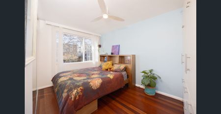 Sun-Filled Sensation, Blissful Bayside Location - Photo 4