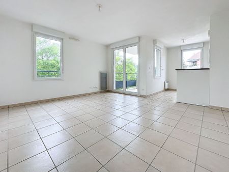 T3 – NON MEUBLE – 63m2 – BALCON – CAVE – PARKING – GARAGE – 38290 LA VERPILLERE – Réf. 2255 - Photo 2