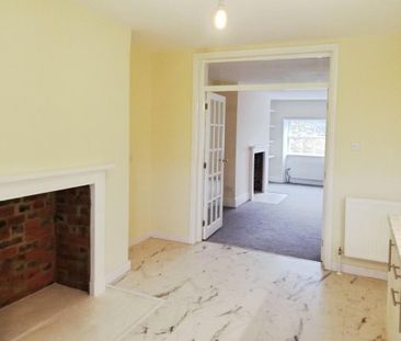 3 bedroom apartment to rent - Photo 5