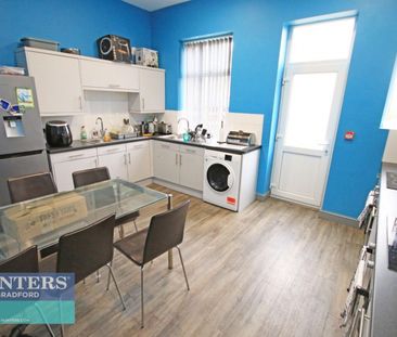 1 bedroom Flat To Let - Photo 3