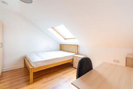 6 bed maisonette to rent in Stratford Road, Heaton, NE6 - Photo 5