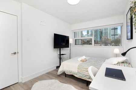 Deluxe Room - 201 Sherbourne - Photo 3