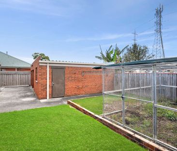 Spacious & Solid, Ideal Family Home - Photo 6