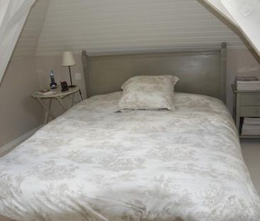 CHARMANTE MAISONNETTE DE VILLAGE AVEC JARDIN - Photo 6