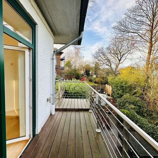 GroÃzÃ¼gige, offene 2-Zimmer-Whg. mit groÃer Terrasse // DÃ¼sternbrook, LornsenstraÃe - Foto 1