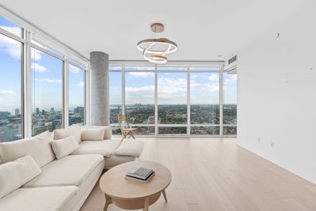 For Lease - 488 University Avenue Unit# 3910, Toronto, Ontario - Photo 3