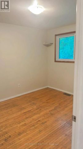 131 PAPERBIRCH CRESCENT - Photo 5