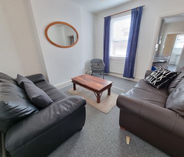 5 Bed Student Accommodation - Photo 1