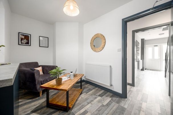 1 bedroom in a house share to rent - Photo 1