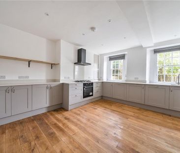 4 bedroom semi-detached house to rent - Photo 1