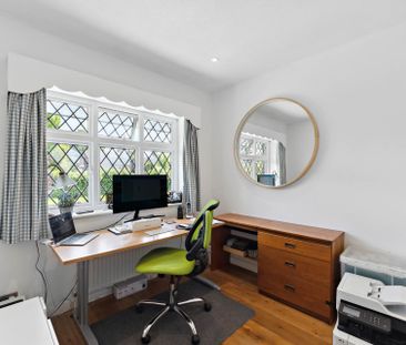 Longdown Lane North, Ewell - Photo 4
