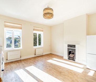 2 bedroom maisonette to rent - Photo 1