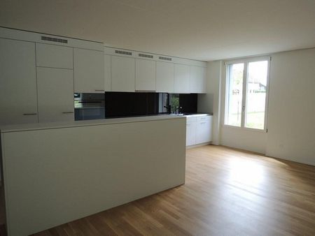 Moderne Wohnung mit Charme in Männedorf per 01.05.2026 - Photo 3