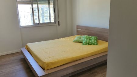 Apartamento T2 Remodelado em Odivelas – Modernidade e Conveniência Próximas ao Metro - Photo 4