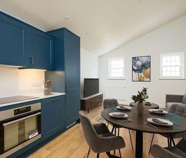 Piccadilly Place, London Road, BA1 - Photo 2