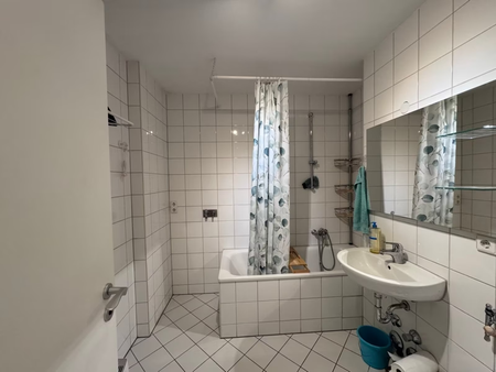 Untermiete: 3 Zimmer Wohnung in Mitte (77m², Parkblick, A) - Photo 2