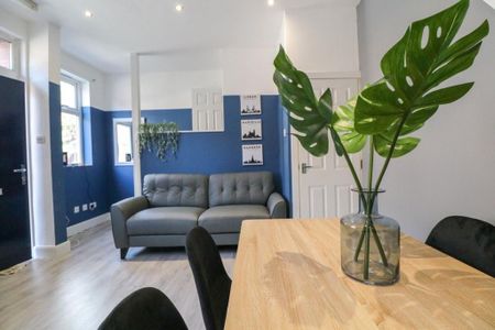 3 bedroom terraced house to rent - Photo 2