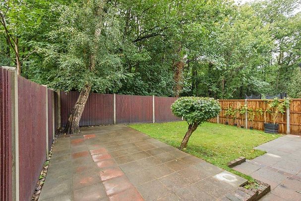 3 bedroom end of terrace house to rent - Photo 1