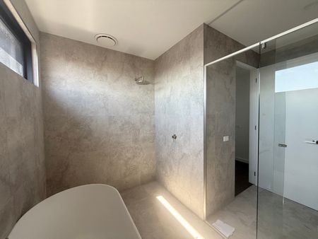 1D Norman Street, Coburg VIC 3058 - Photo 4