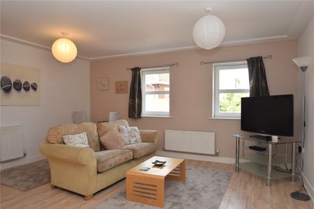 1 bed apartment to rent in Gatcombe Court, Back Princess Royal Terrace, YO11 - Photo 3
