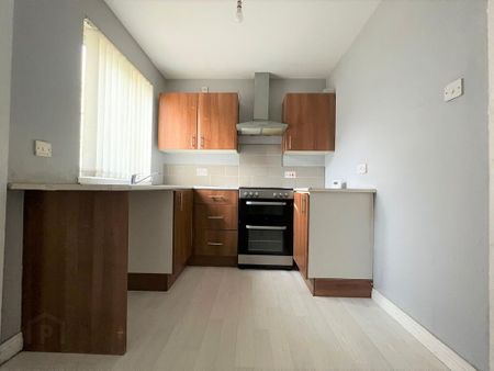 80 Ellis Street, Carrickfergus, BT38 8AZ - Photo 5