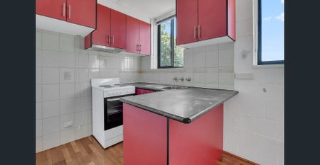 Lifestyle, location and value for money - Photo 3