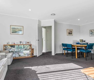 Light and Bright! - Photo 1