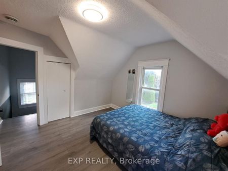 For Lease - 41 Kent Street, Welland, Ontario - Photo 4