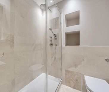 3 bedroom apartment to rent - Photo 4