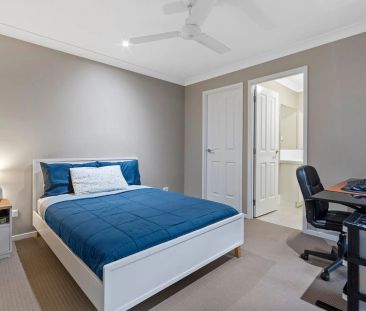 Modern Low-Maintenance Living with Private Courtyard - Photo 4