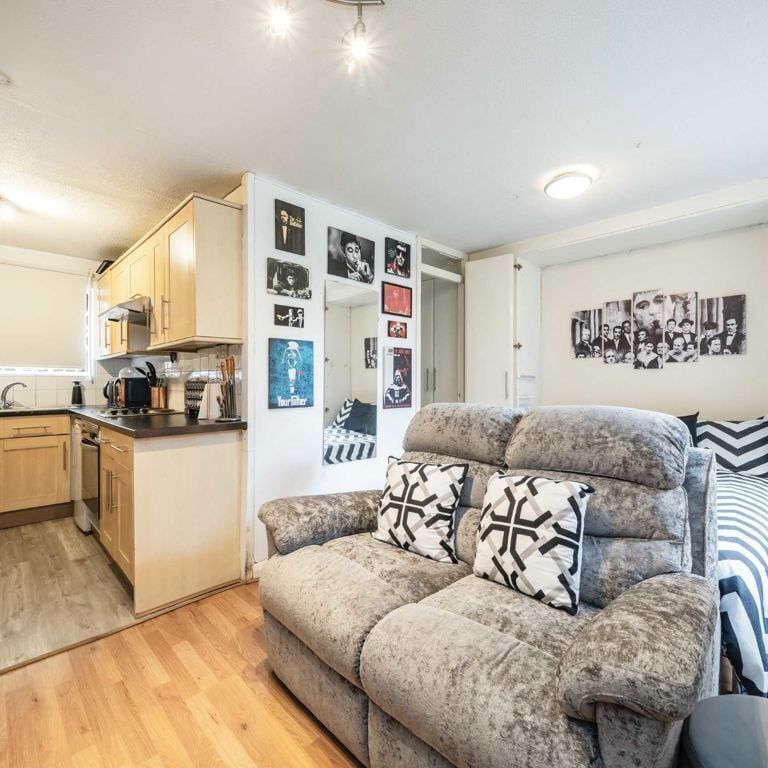 Wilkinson Way, W4 5XL, London - Photo 1