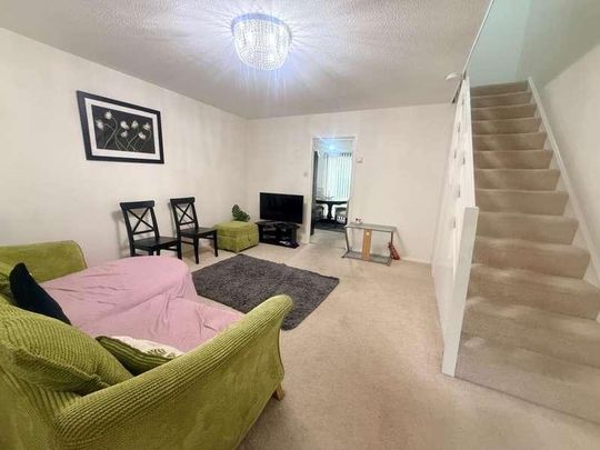 Hengrove Close, Headington, OX3 - Photo 1