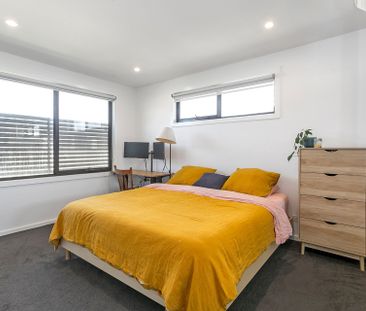 Contemporary Townhouse in Frankston High School Zone - Photo 1