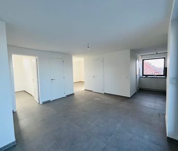 Appartement te huur - Photo 1